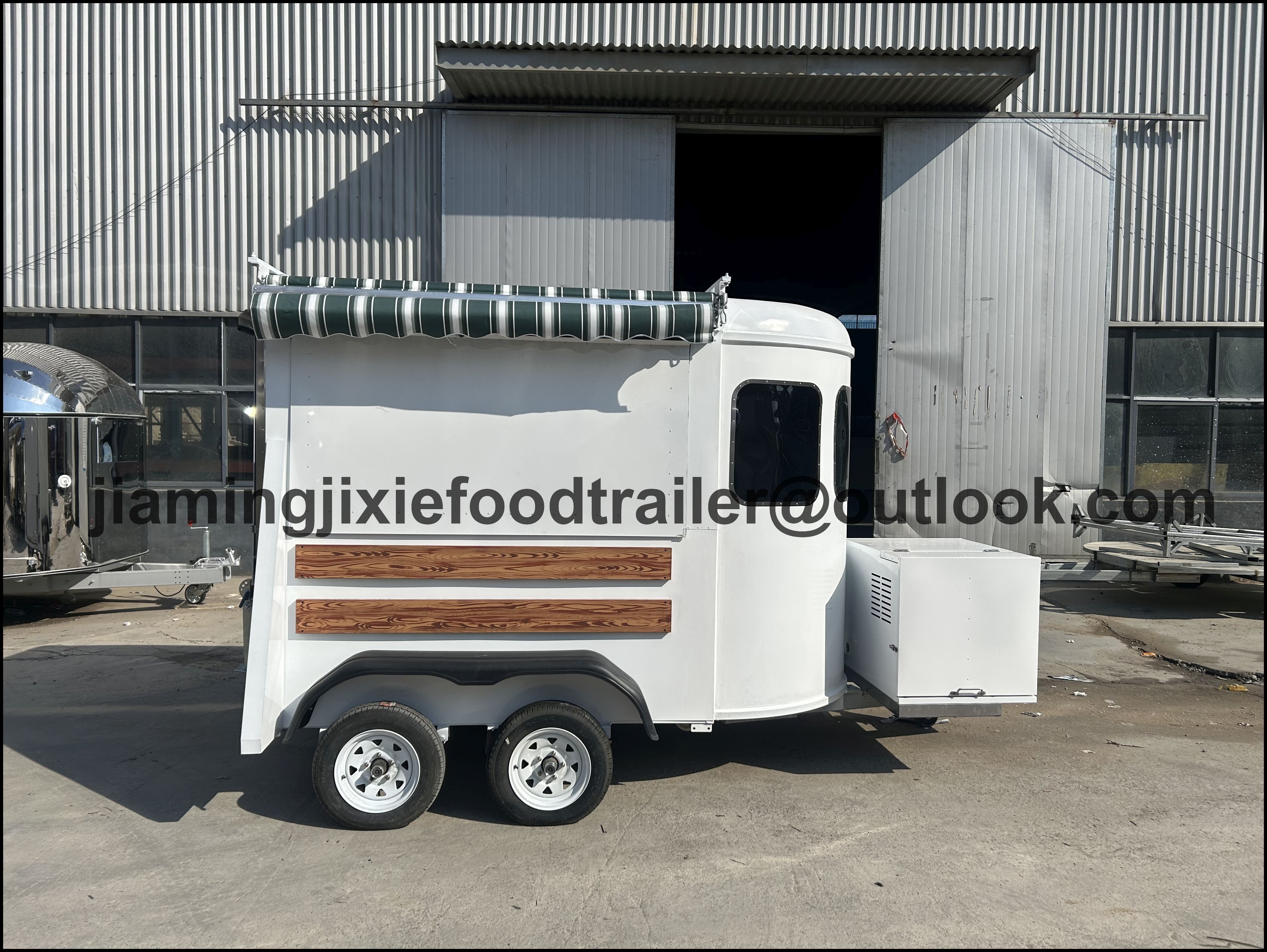 Mini Food Trailer Street Small – обзор и цена Food Snacks Business